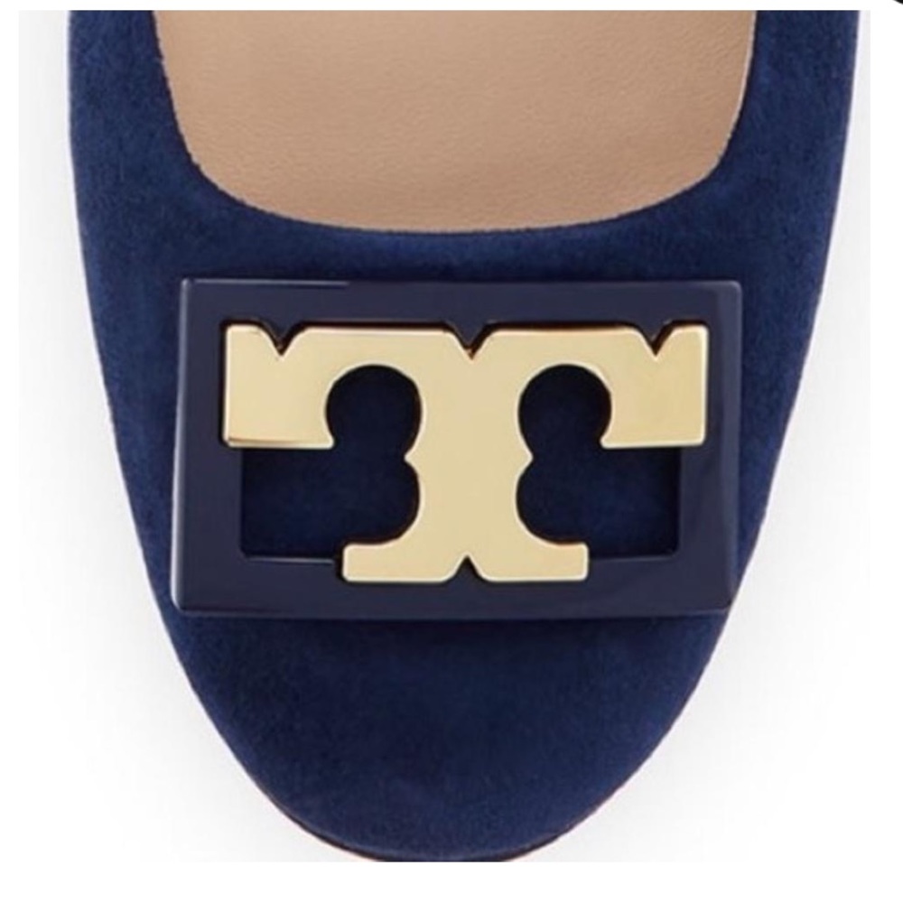 SOLD- Tory Burch Navy Gigi Logo Suede 25mm Pump - Picture 6 of 8